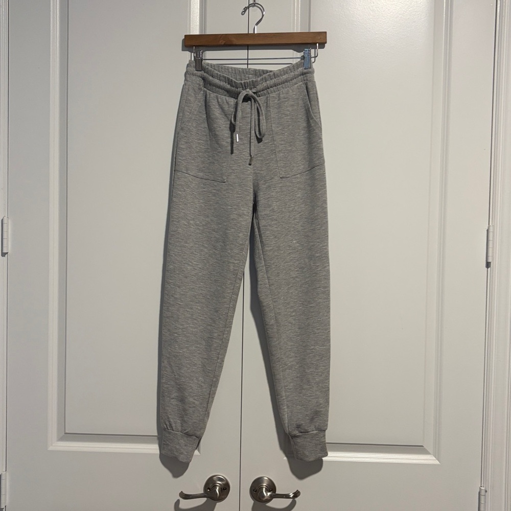 Scoop NYC gray scuba Joggers ultimate scubaknit pants XS
